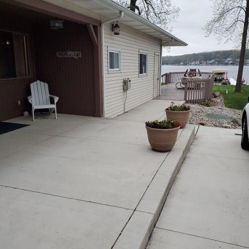 Image: 2025-05/thistledew-lake-access.jpg